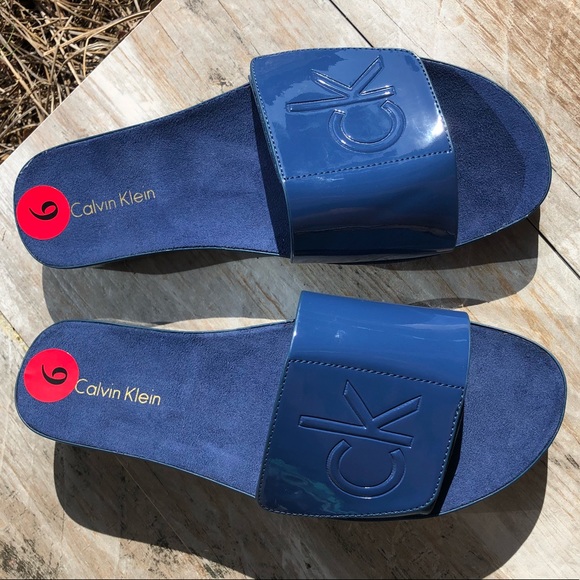 💦Calvin Klein 💦Slippers New - Picture 4 of 4